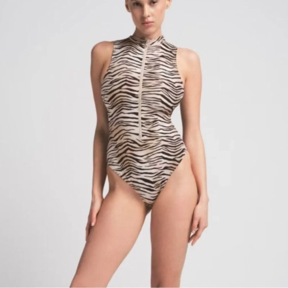 SKIMS Signature Swim Zip Front Sleeveless One Piece